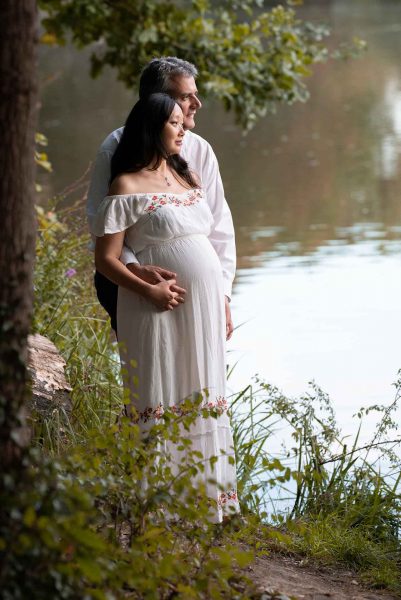 Elizabeth's outdoor maternity session