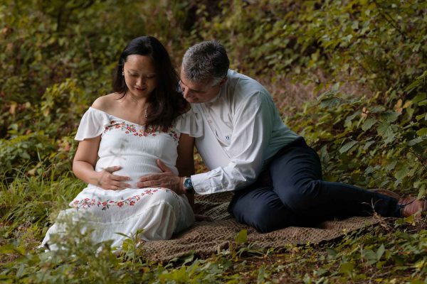 Elizabeth's outdoor maternity session